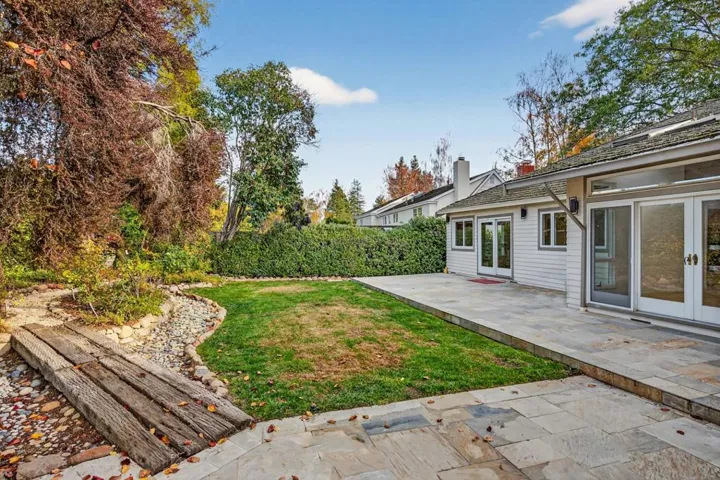 860 Monte Rosa Drive, Menlo Park, California 94025