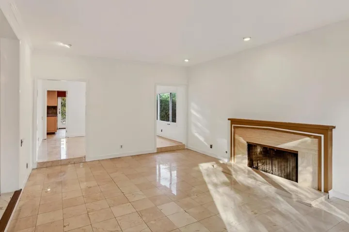 860 Monte Rosa Drive, Menlo Park, California 94025