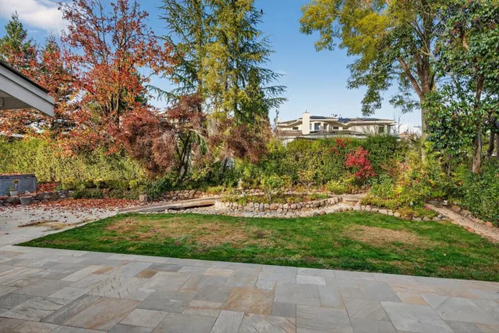 860 Monte Rosa Drive, Menlo Park, California 94025