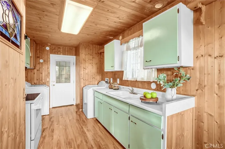 8621 Salish Road, Garden Grove, California 92841