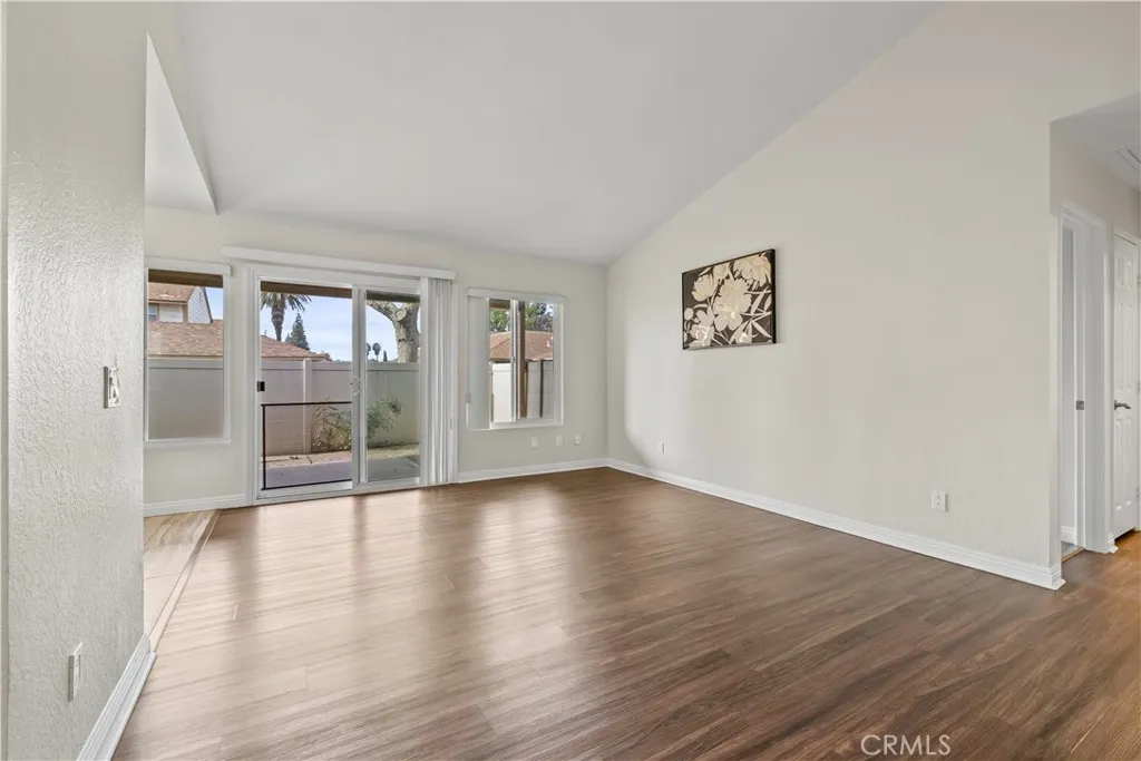 1031 S Palmetto Avenue G2, Ontario, California 91762 home-pic-3