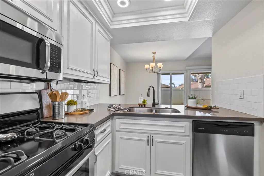 1031 S Palmetto Avenue G2, Ontario, California 91762 home-pic-9