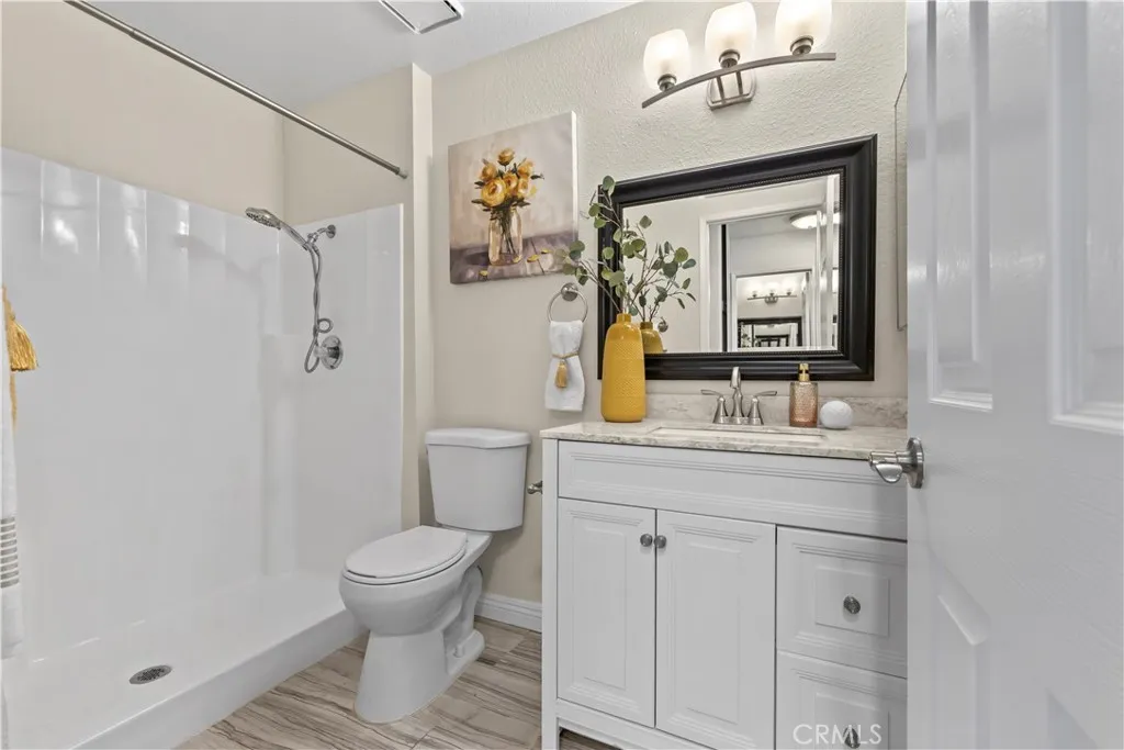 1031 S Palmetto Avenue G2, Ontario, California 91762 home-pic-20