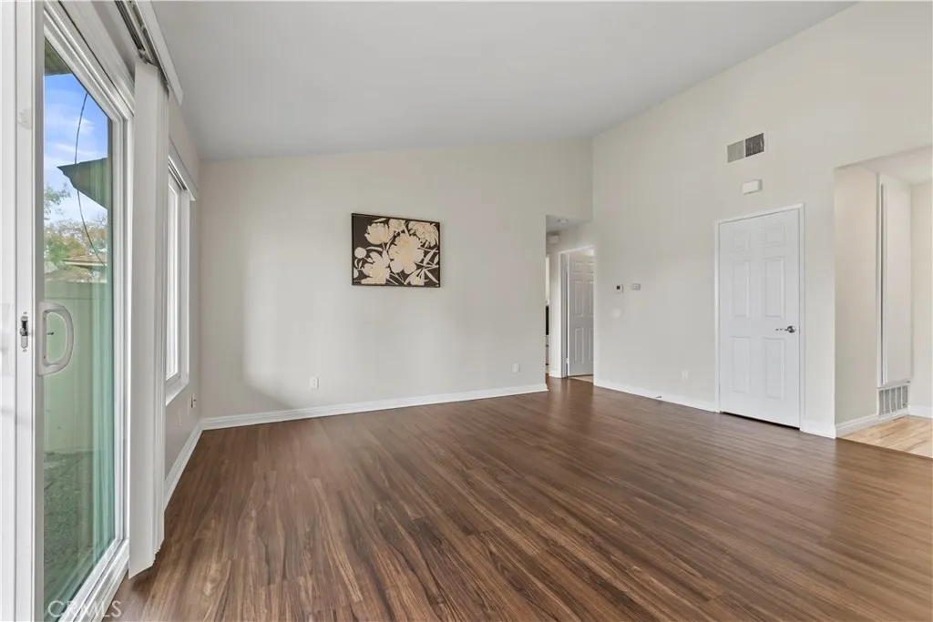 1031 S Palmetto Avenue G2, Ontario, California 91762 home-pic-6