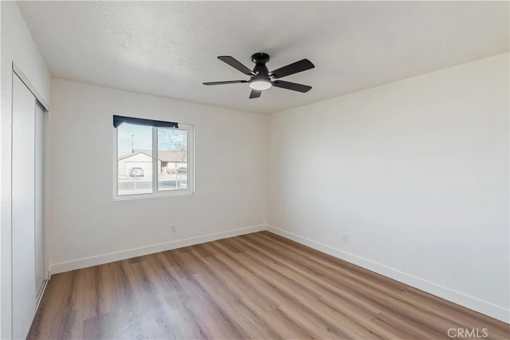 12850 Lakota Rd, Apple Valley, California 92308 home-pic-21