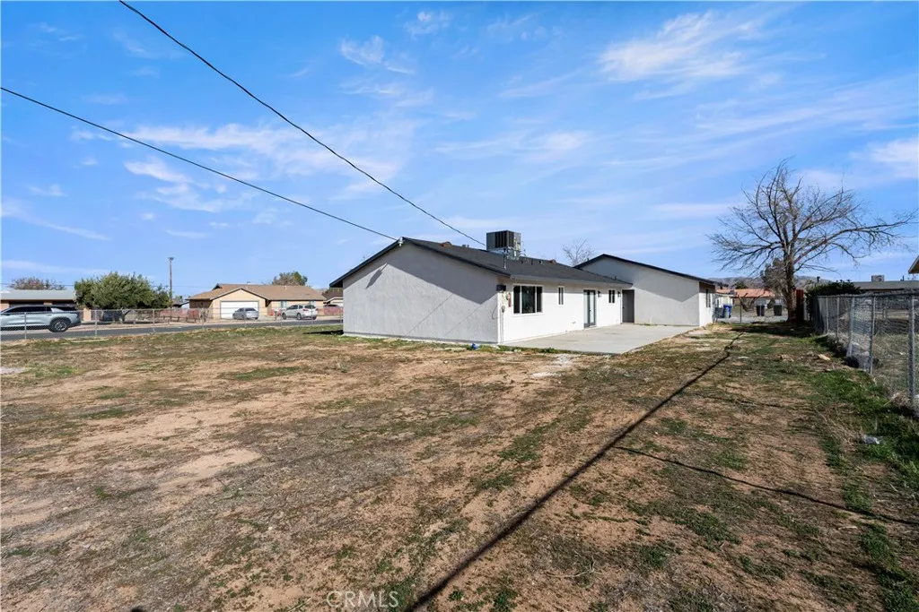 12850 Lakota Rd, Apple Valley, California 92308 home-pic-32