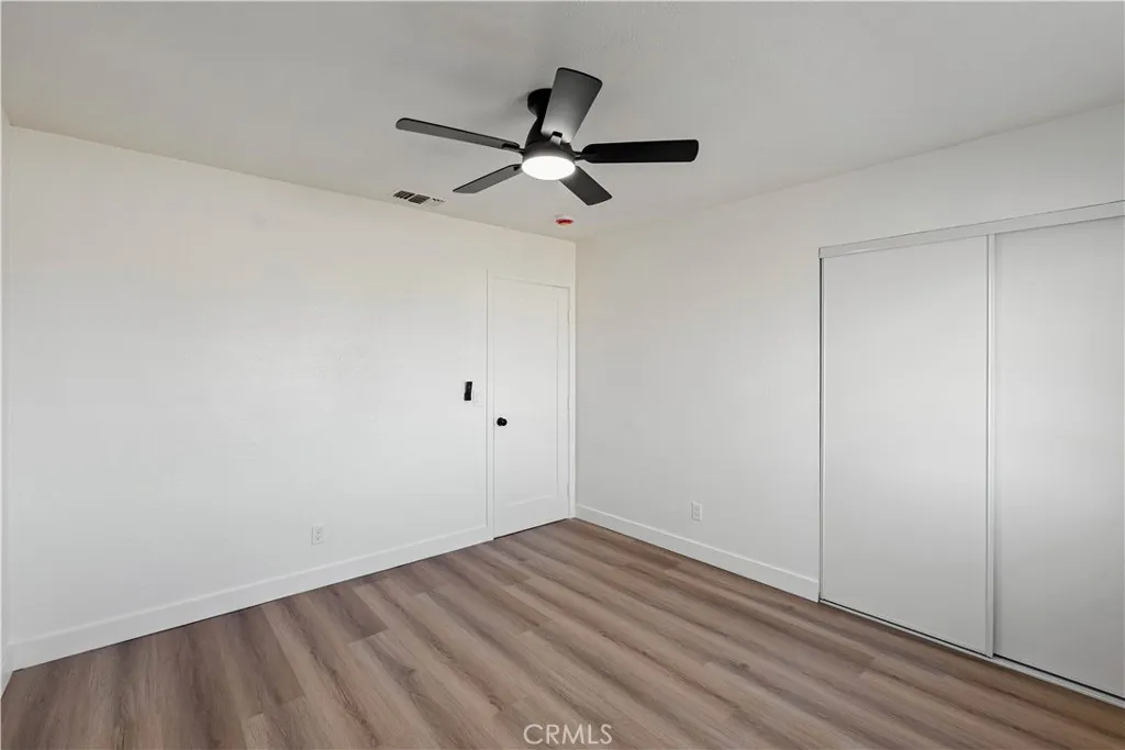 12850 Lakota Rd, Apple Valley, California 92308 home-pic-20