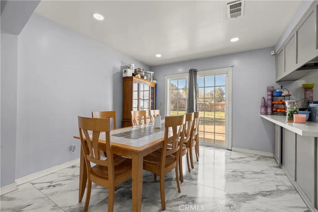 9164 Quincy Avenue, Hesperia, California 92345 home-pic-13