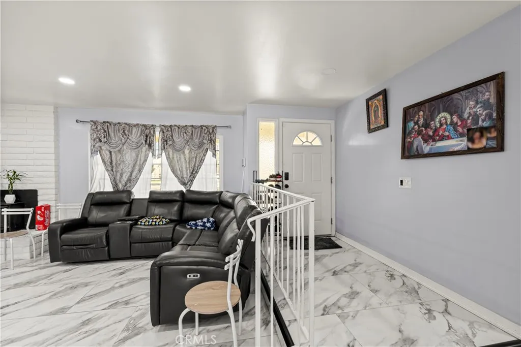 9164 Quincy Avenue, Hesperia, California 92345 home-pic-14