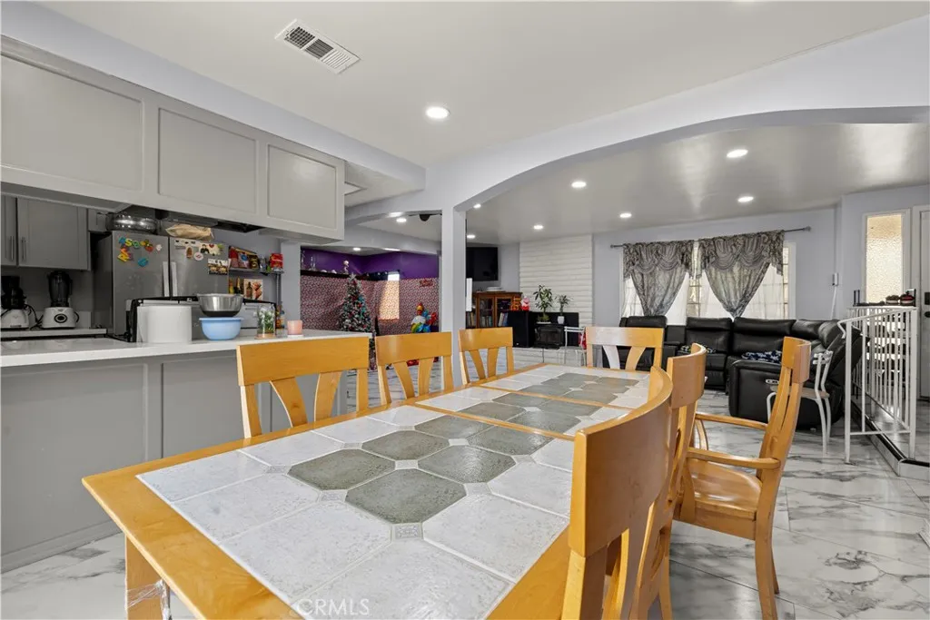 9164 Quincy Avenue, Hesperia, California 92345 home-pic-11