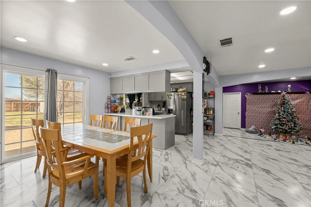 9164 Quincy Avenue, Hesperia, California 92345 home-pic-15