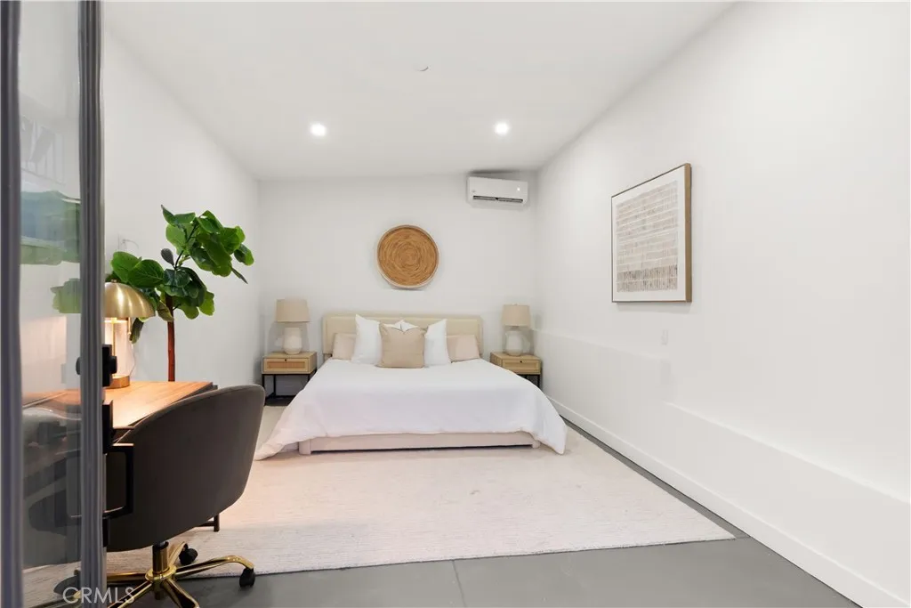 1153 Isabel, Los Angeles, California 90065 home-pic-21