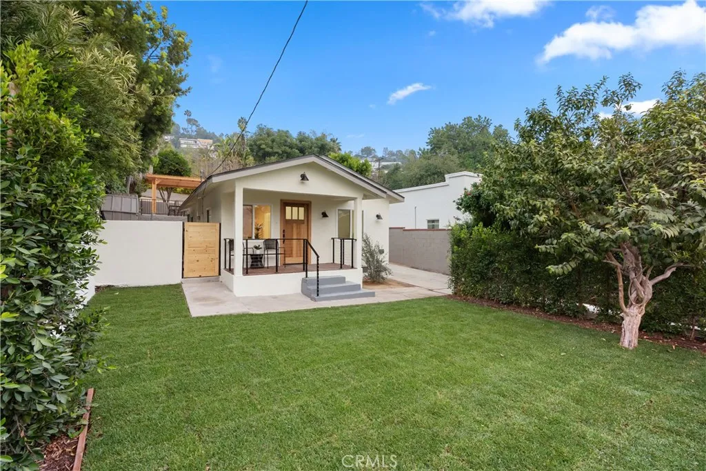 1153 Isabel, Los Angeles, California 90065 home-pic-5