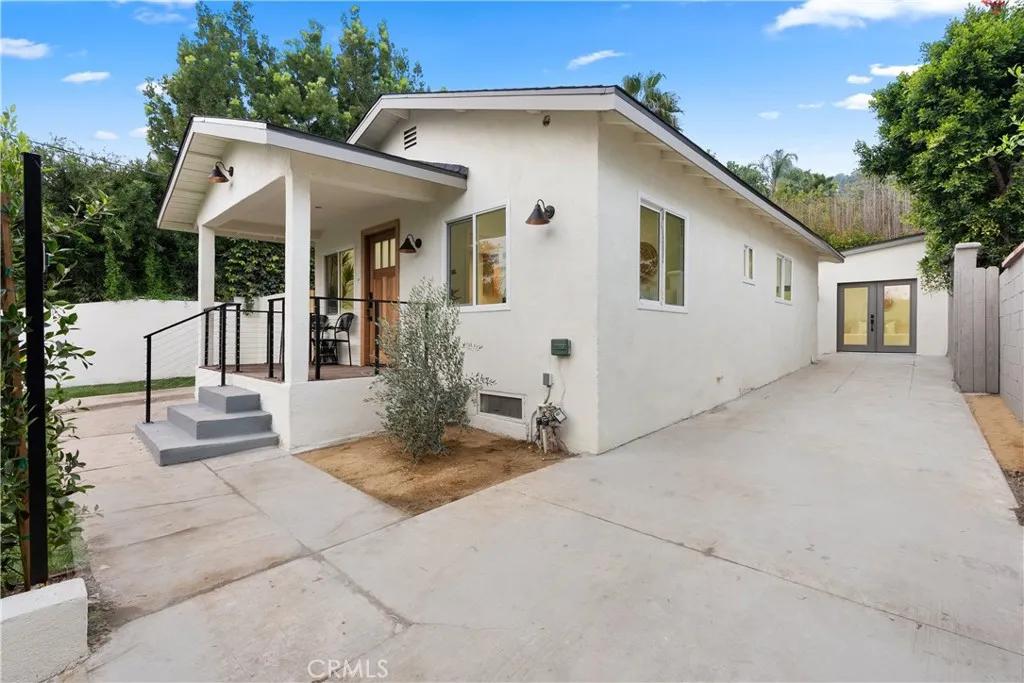 1153 Isabel, Los Angeles, California 90065 home-pic-4