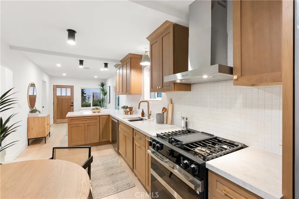 1153 Isabel, Los Angeles, California 90065 home-pic-13