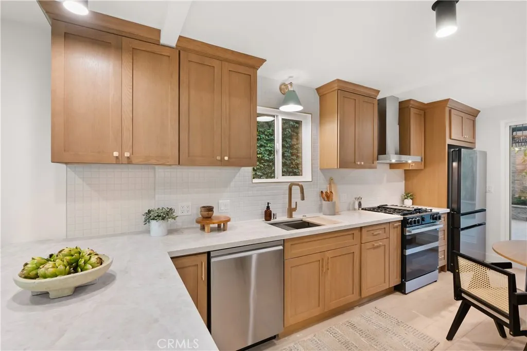 1153 Isabel, Los Angeles, California 90065 home-pic-12