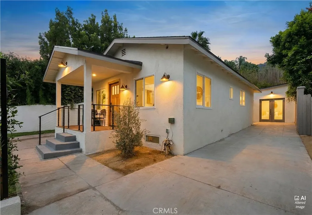 1153 Isabel, Los Angeles, California 90065 home-pic-2