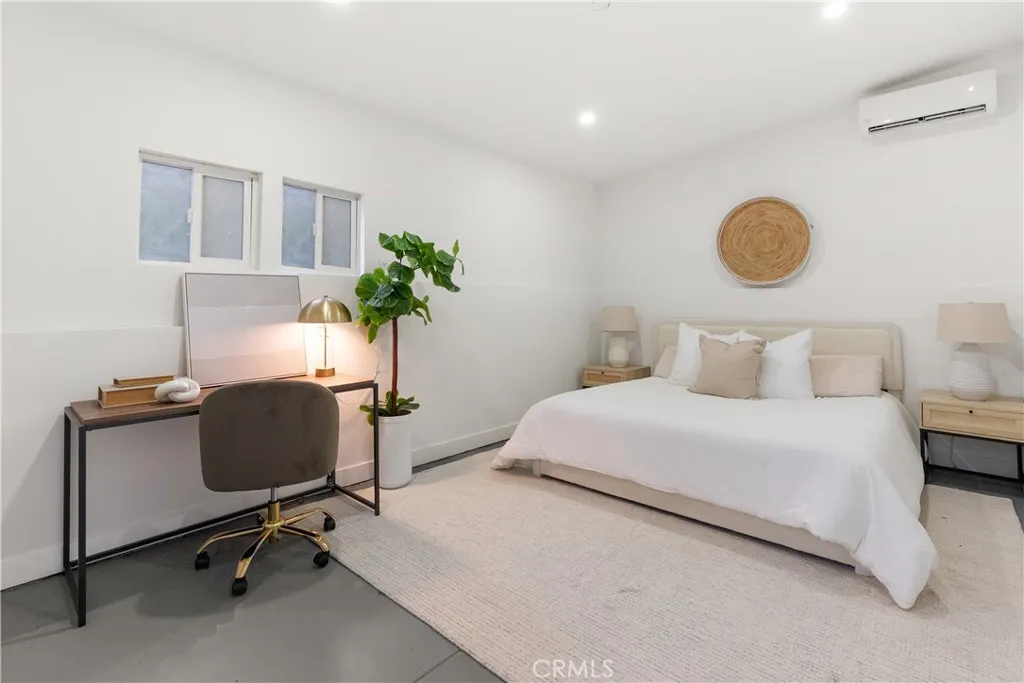 1153 Isabel, Los Angeles, California 90065 home-pic-22