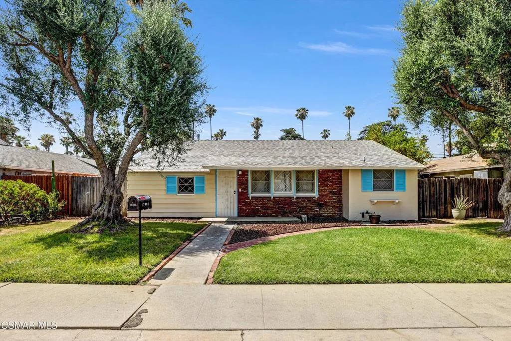 17400 Cantlay Street, Lake Balboa, California 91406 home-pic-1