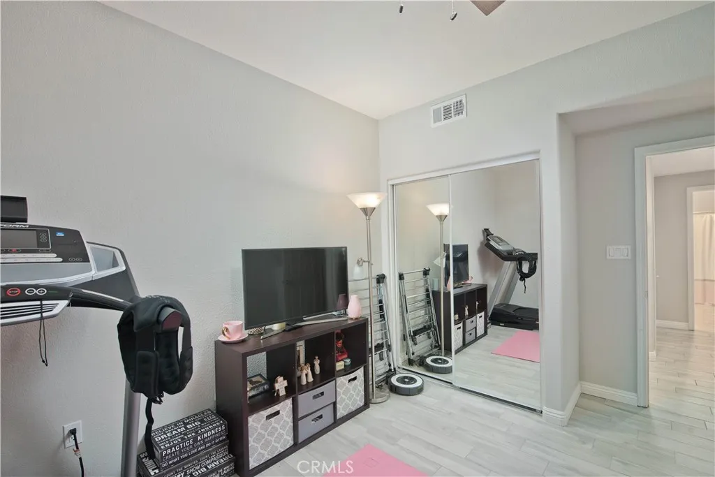 16479 W Nicklaus 124, Sylmar, California 91342 home-pic-15