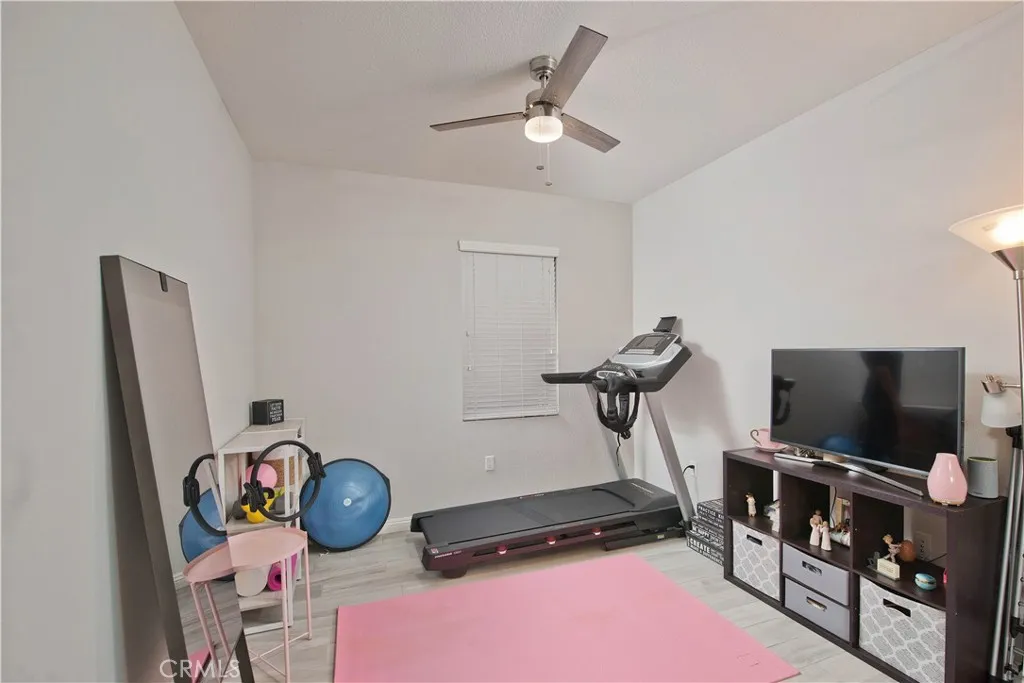 16479 W Nicklaus 124, Sylmar, California 91342 home-pic-14