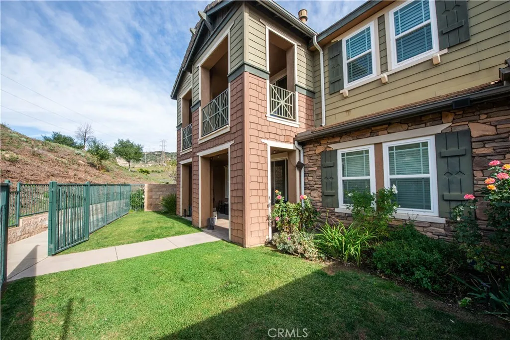 16479 W Nicklaus 124, Sylmar, California 91342 home-pic-23