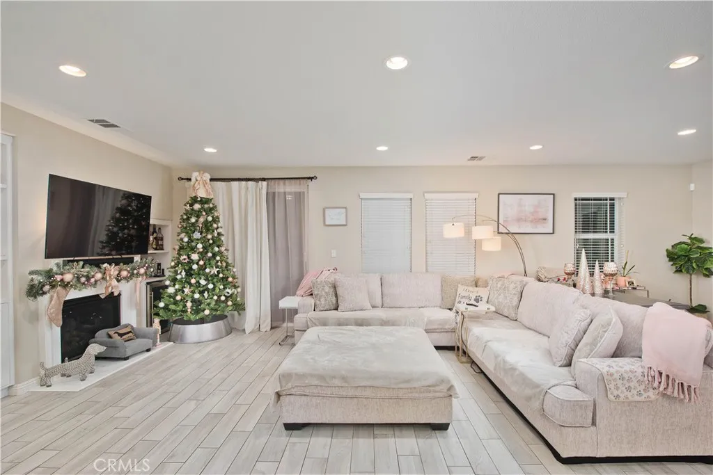16479 W Nicklaus 124, Sylmar, California 91342 home-pic-9