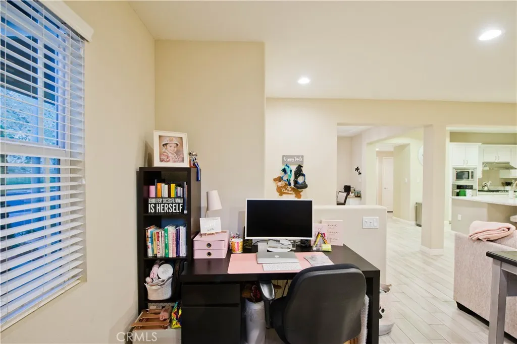 16479 W Nicklaus 124, Sylmar, California 91342 home-pic-6