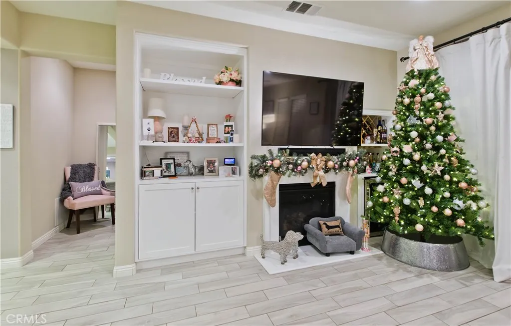 16479 W Nicklaus 124, Sylmar, California 91342 home-pic-10