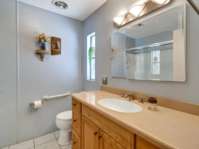 22-73549 Algonquin Pl-22