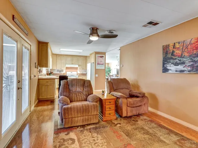 16-73549 Algonquin Pl-16