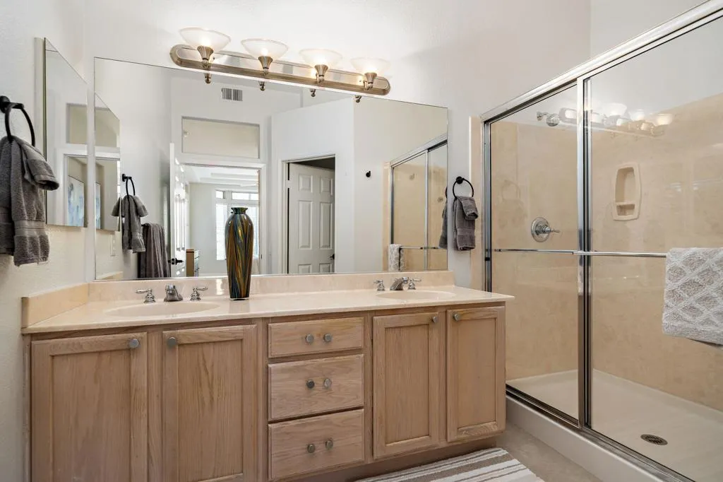 80418 Portobello Drive, Indio, California 92201 home-pic-22