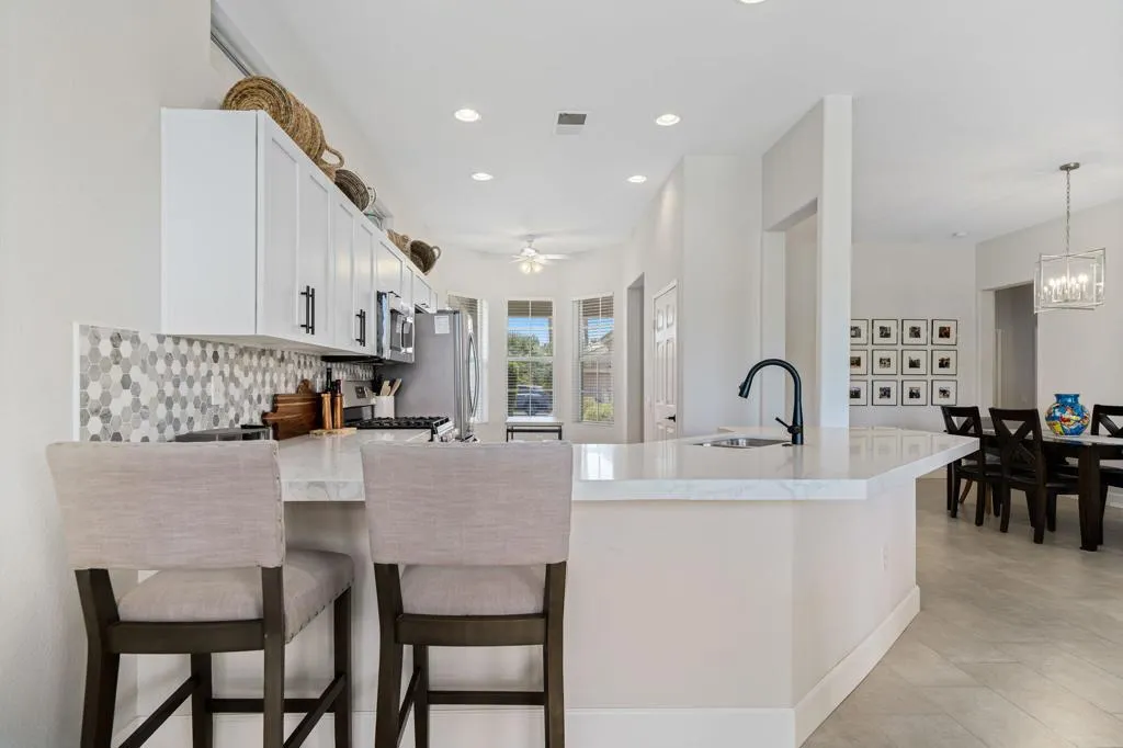 80418 Portobello Drive, Indio, California 92201 home-pic-15