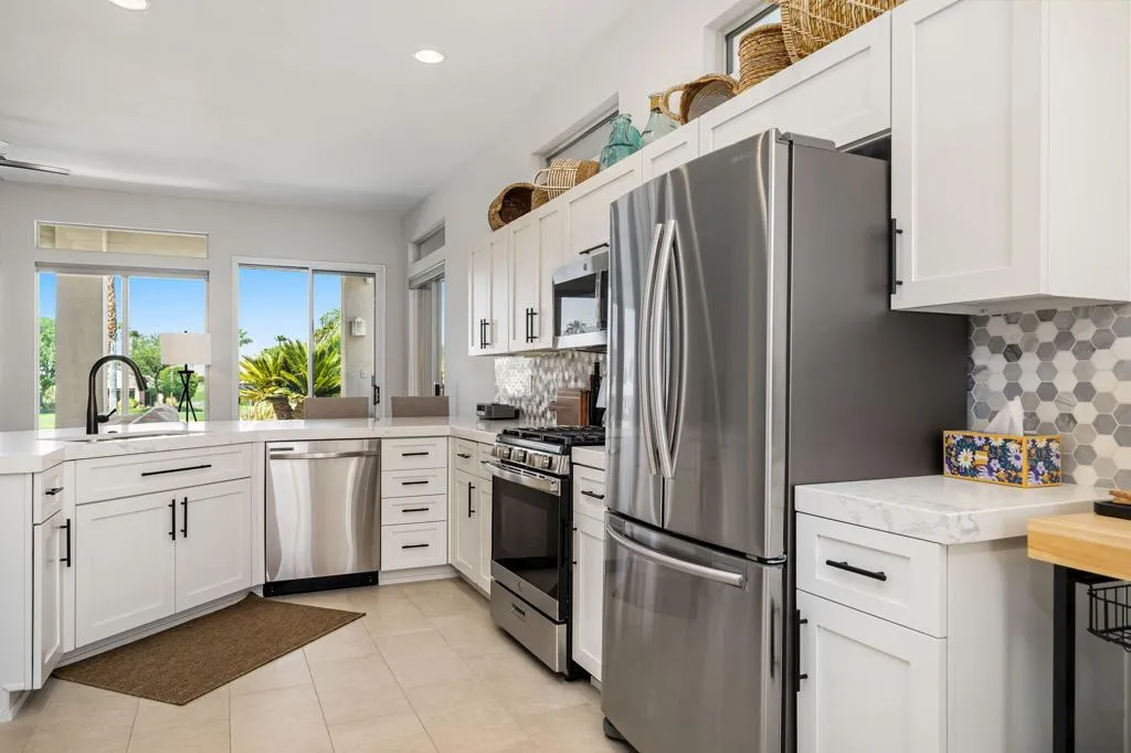 80418 Portobello Drive, Indio, California 92201 home-pic-10