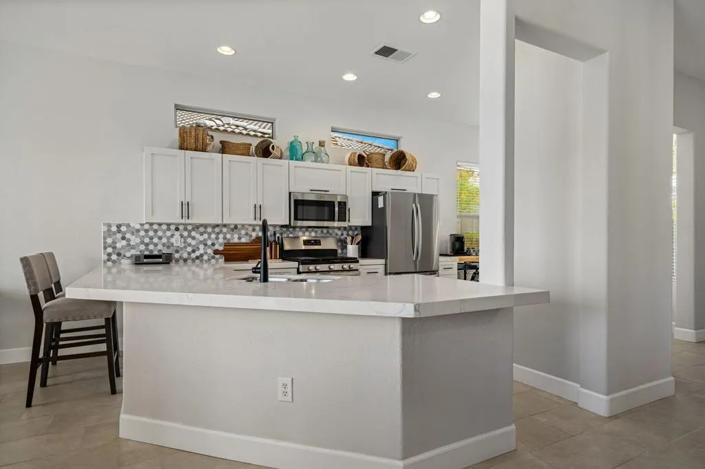 80418 Portobello Drive, Indio, California 92201 home-pic-14