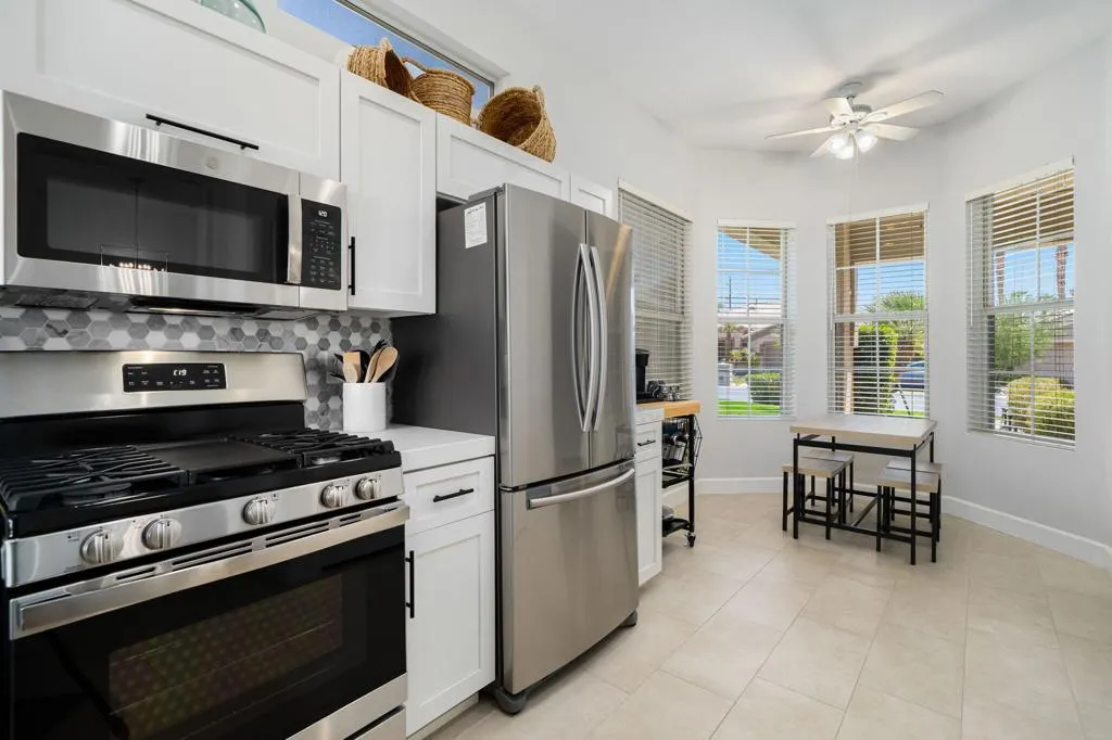 80418 Portobello Drive, Indio, California 92201 home-pic-11