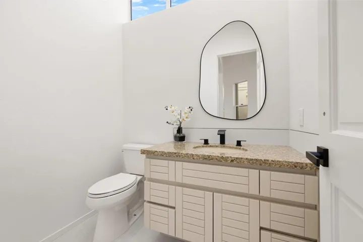 Powder room
