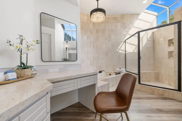 Primary Bath (3)