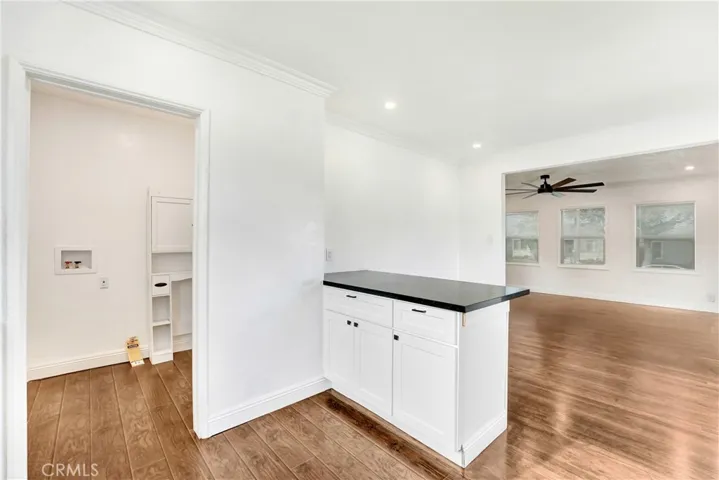 Kitchen Peninsula