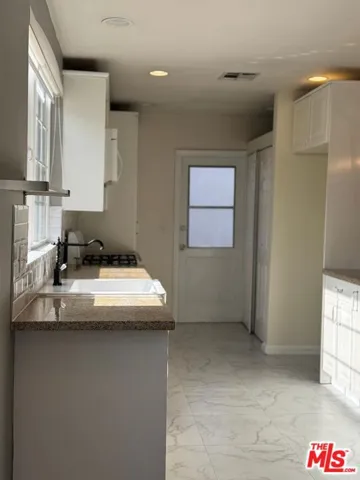 kitchen access to the backyard