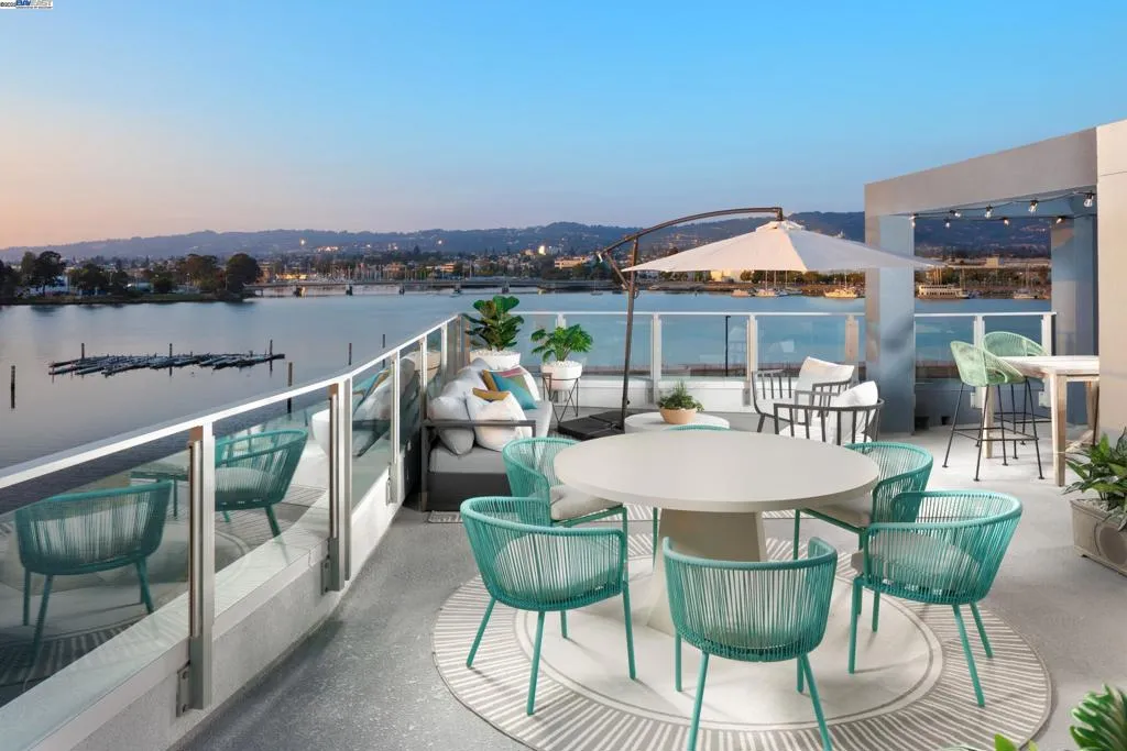 2180 Barnes Wharf Lane, Alameda, California 94501 home-pic-1