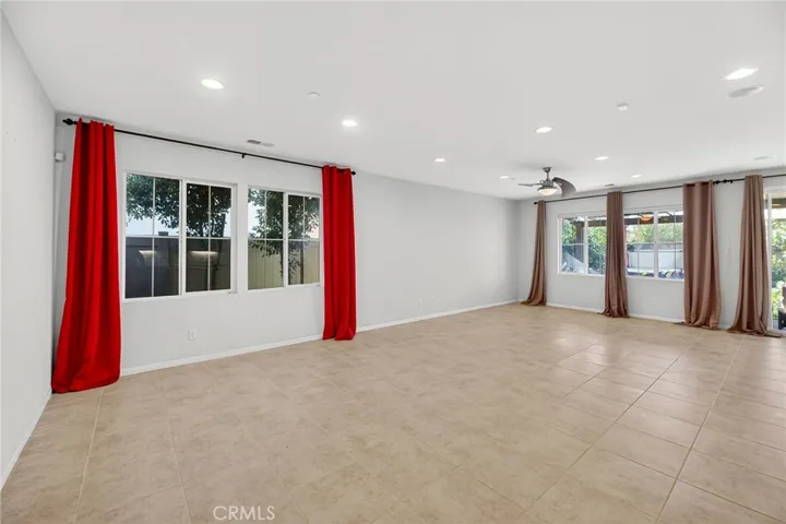 Formal Dining