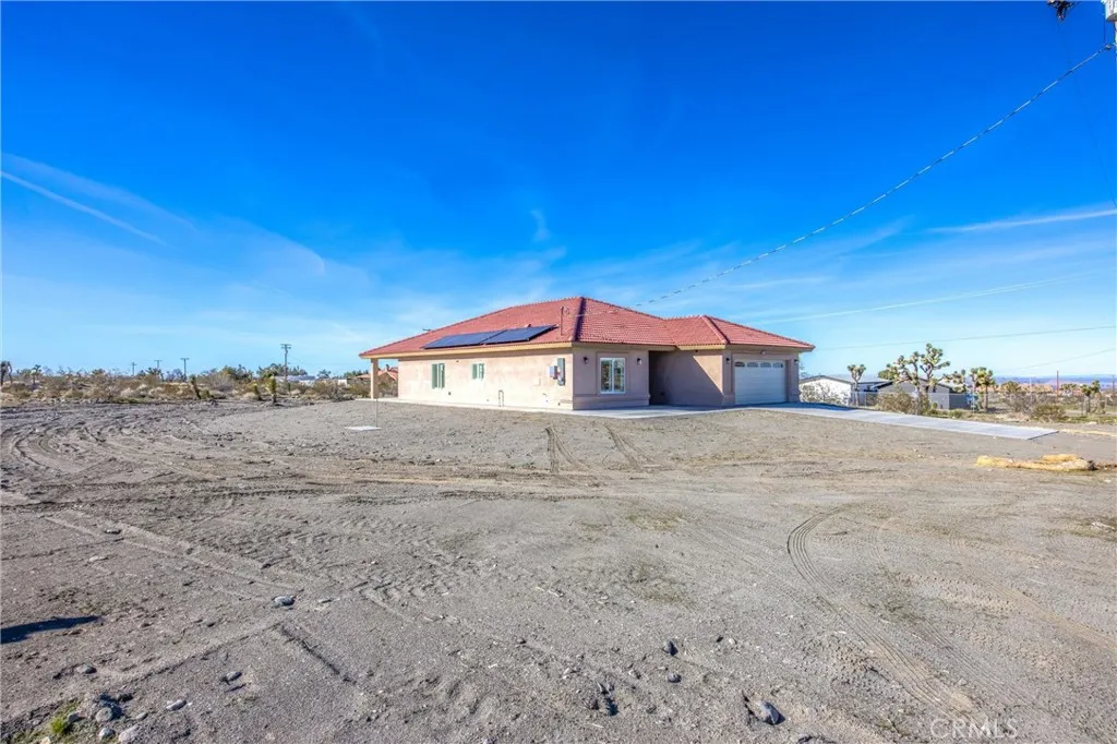 11788 Buckwheat, Pinon Hills, California 92371 home-pic-4