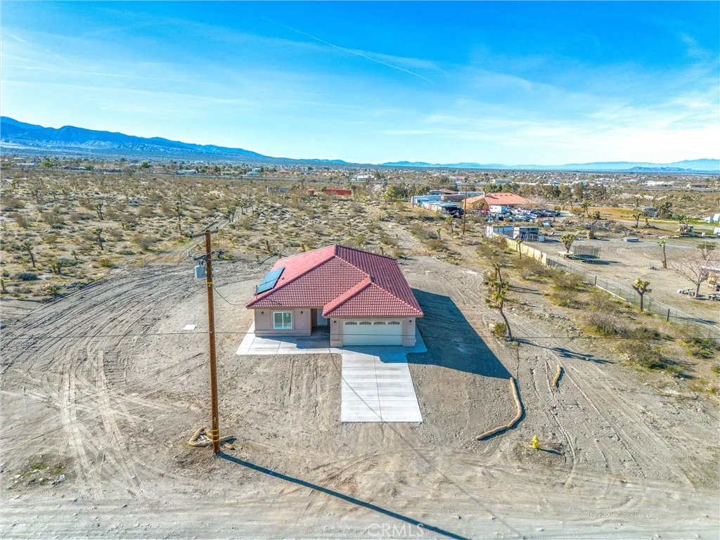 11788 Buckwheat, Pinon Hills, California 92371 home-pic-48