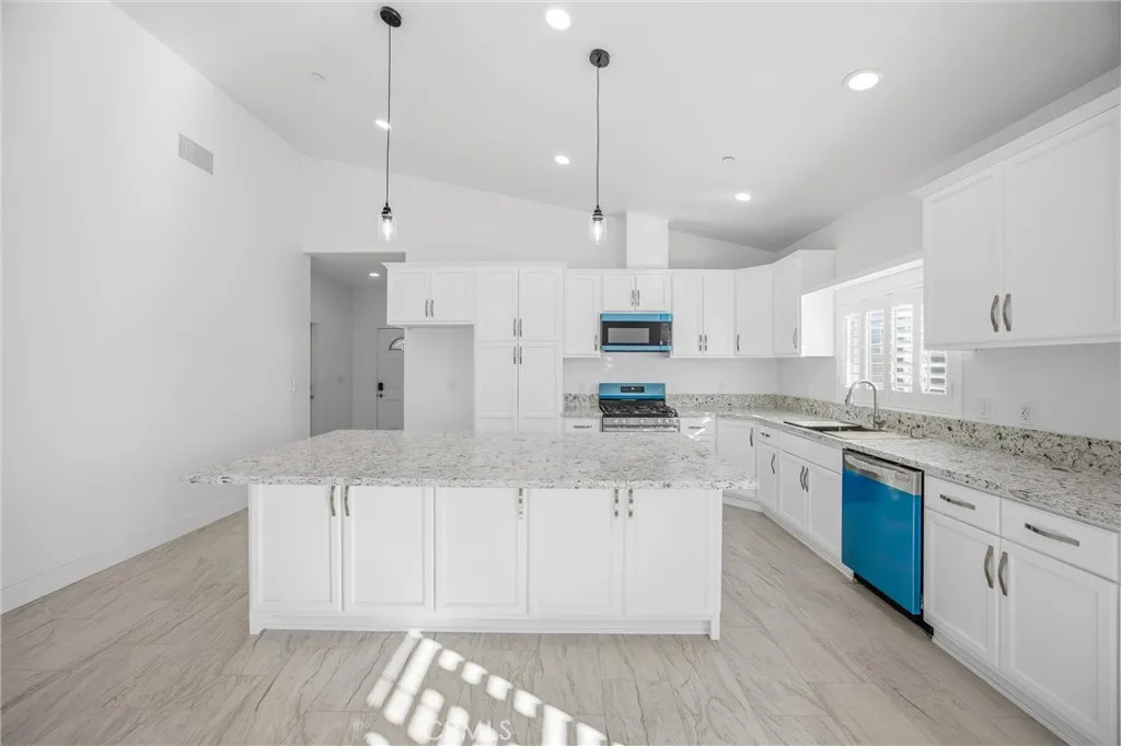 11788 Buckwheat, Pinon Hills, California 92371 home-pic-12