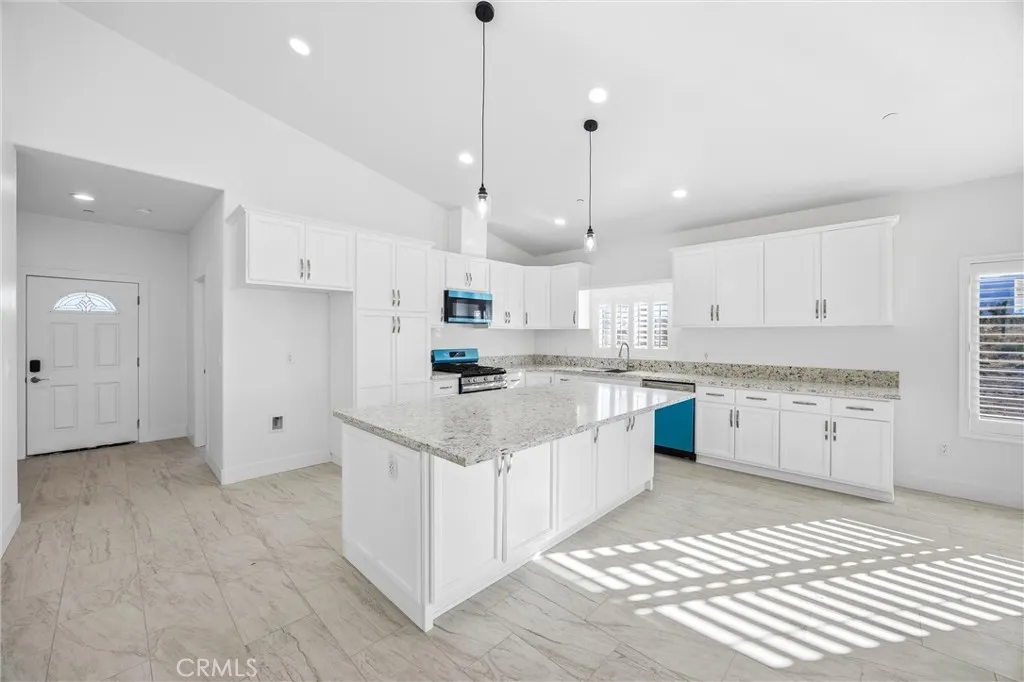 11788 Buckwheat, Pinon Hills, California 92371 home-pic-14