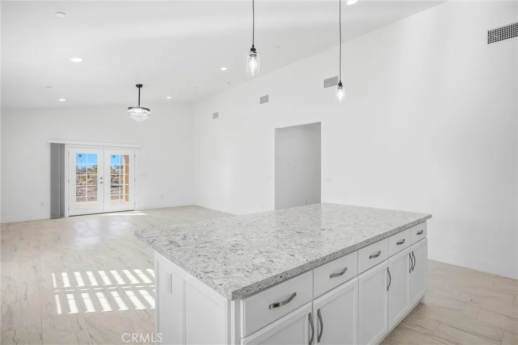 11788 Buckwheat, Pinon Hills, California 92371 home-pic-9