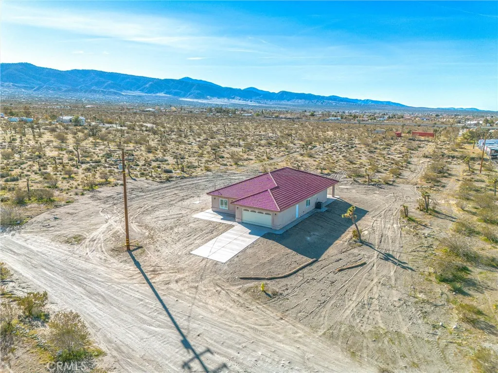 11788 Buckwheat, Pinon Hills, California 92371 home-pic-49