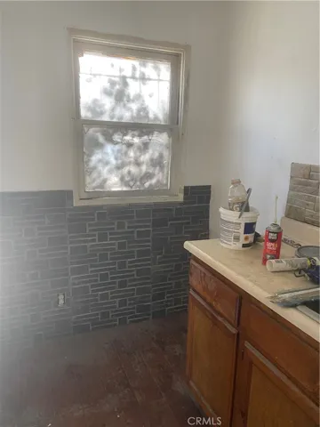 12116 S Willowbrook, Compton, California 90222