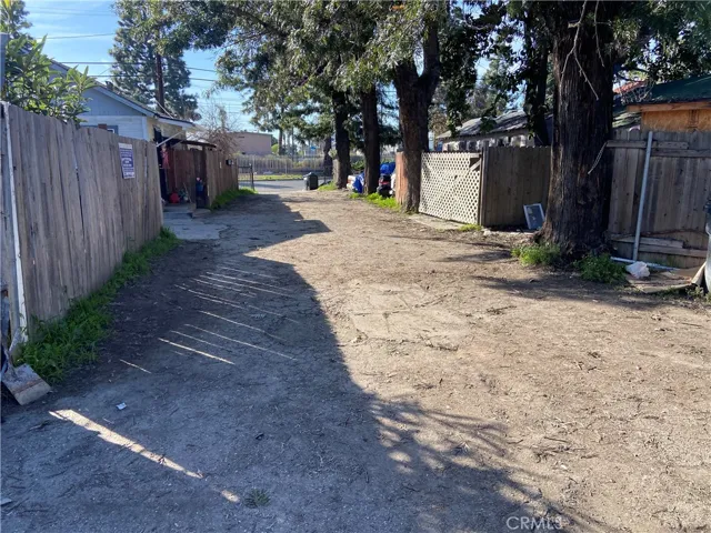 12116 S Willowbrook, Compton, California 90222